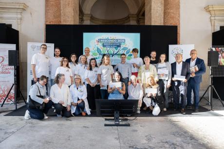 Foto di gruppo durante la Cerimonia di premiazione dei progetti vincitori il 27 Settembre 2026 presso la Loggia del Capitaniato, Piazza dei Signori a Vicenza